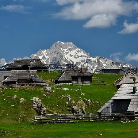 House In Nature With Pool, Pr Matazic *