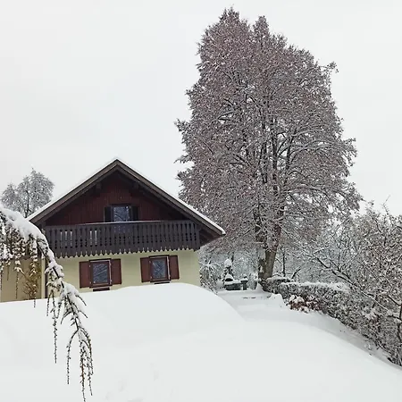 Feriehus House In Nature With Pool, Pr Matazic