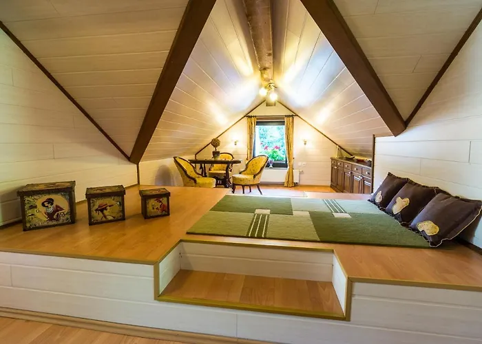 펜션 House In Nature With Pool, Pr Matazic *