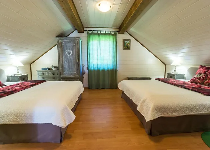 House In Nature With Pool, Pr Matazic *