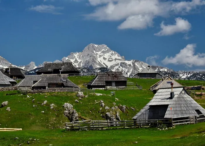 House In Nature With Pool, Pr Matazic *